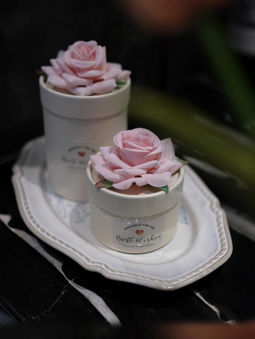 Cylindrical Rose Gift Box, Wed - Wedding Supply Wholesale recension och pris