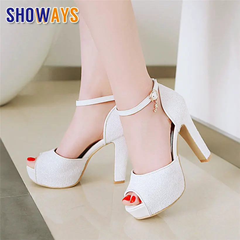 White Wedding Party Women Plat - Wedding Shop recension och pris